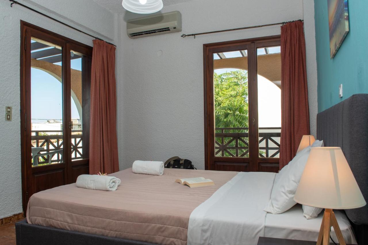 Alkion Hotel Stalós Екстериор снимка